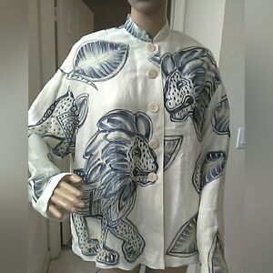 VINTAGE 80s/90s PLATINUM DOROTHY SCHOELEN CREAM BLOUSE W/ LIONS SZ. SM LINEN MIX